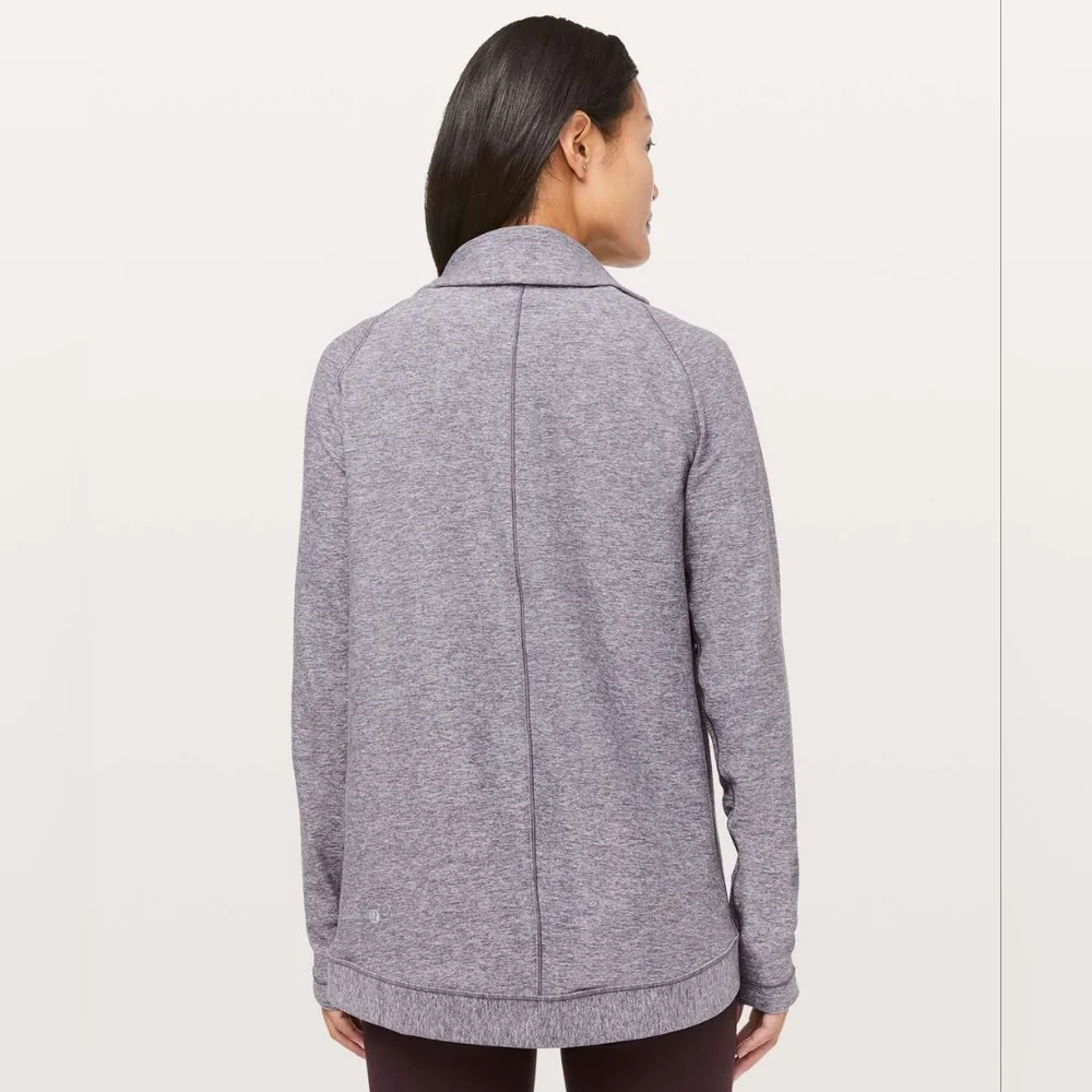 lululemon athletica excellent color